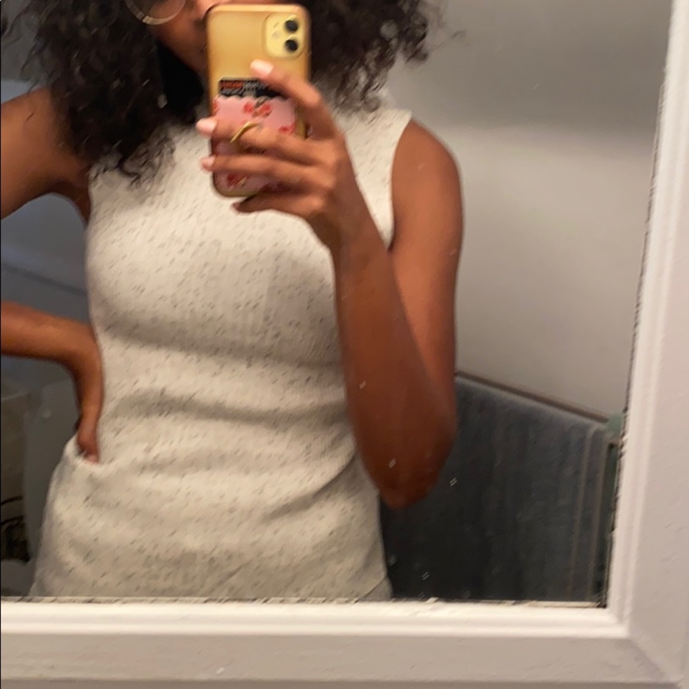 Tank - Picture 2 of 2